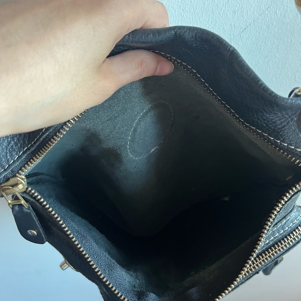 Roots Black Leather Crossbody Bag - Picture 7 of 9